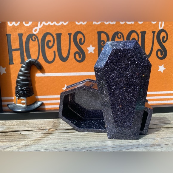 Coffin box! - Picture 4 of 5